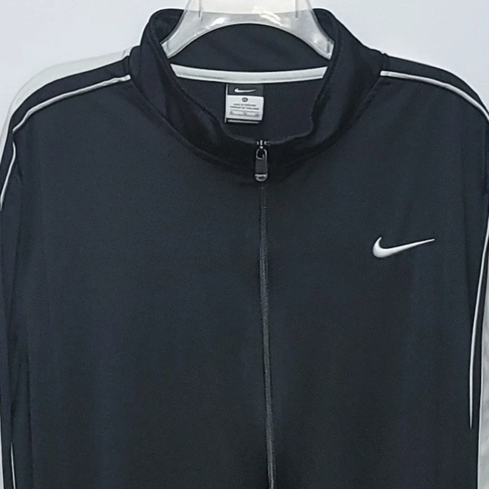 Nike Track Jacket Full Zip Black White Athletic‎ Women XL Running Workout Sporty